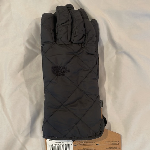 The North Face Accessories Nwt The North Face Rosie Quilt Gloves